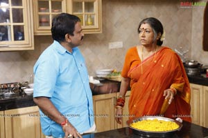 Manchivaadu Working Stills