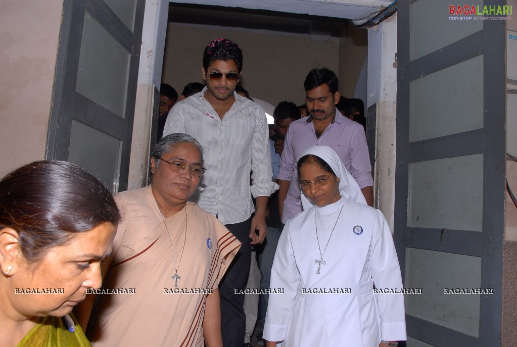 Allu Arjun supports Anti Child Labour