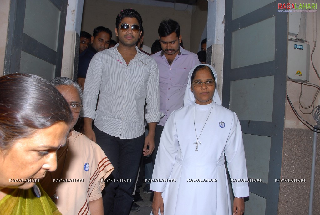 Allu Arjun supports Anti Child Labour