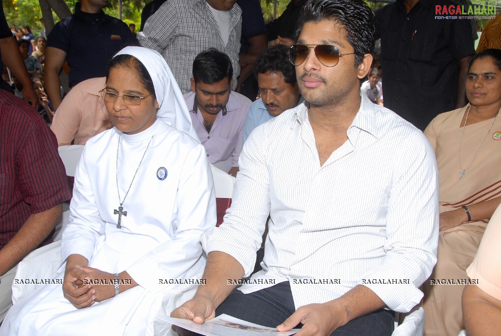 Allu Arjun supports Anti Child Labour