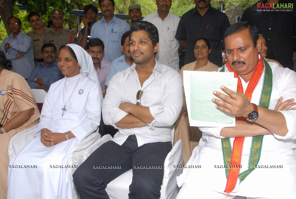 Allu Arjun supports Anti Child Labour