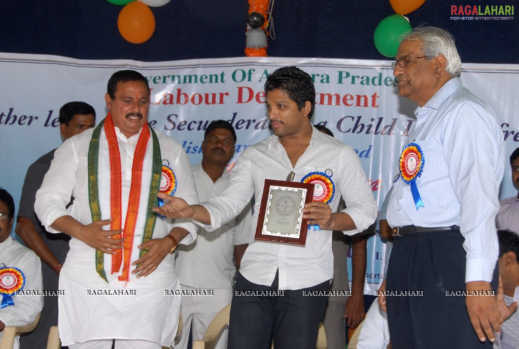 Allu Arjun supports Anti Child Labour