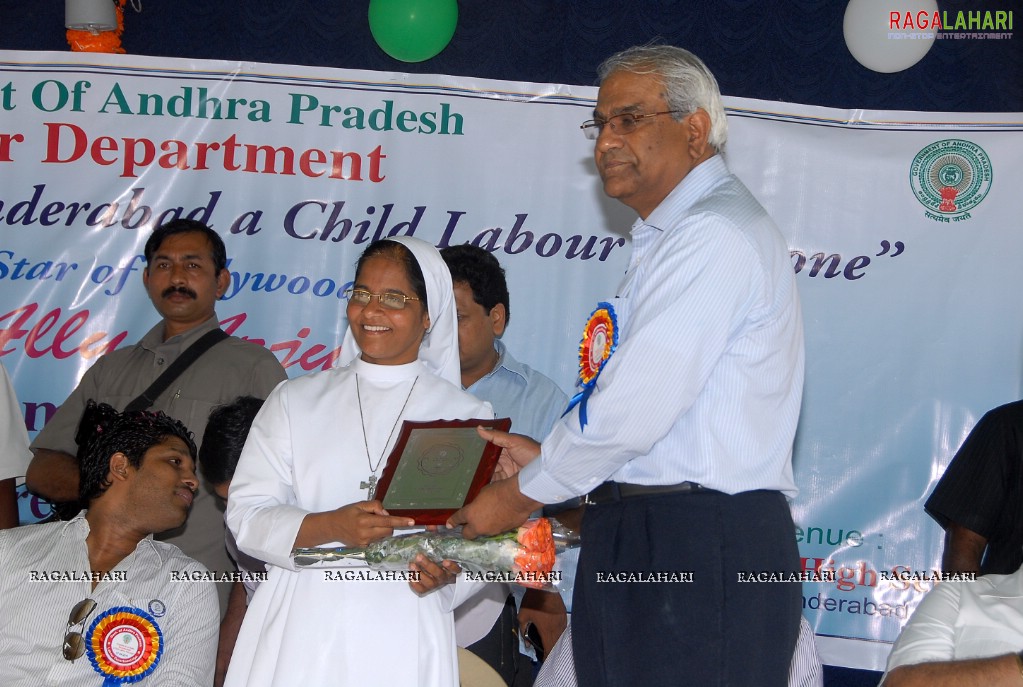 Allu Arjun supports Anti Child Labour