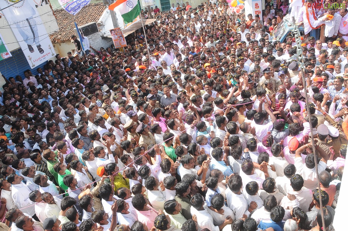 Balapur Ganesh Laddu Auction and Ganesh Nimajjanam 2011