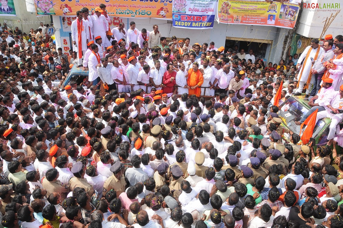 Balapur Ganesh Laddu Auction and Ganesh Nimajjanam 2011