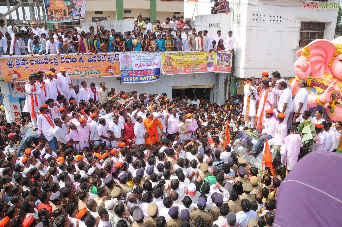 Balapur Ganesh Laddu Auction and Ganesh Nimajjanam 2011