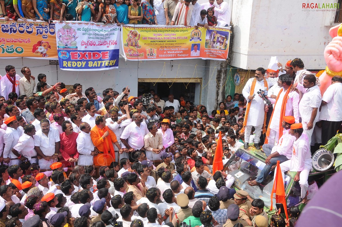 Balapur Ganesh Laddu Auction and Ganesh Nimajjanam 2011