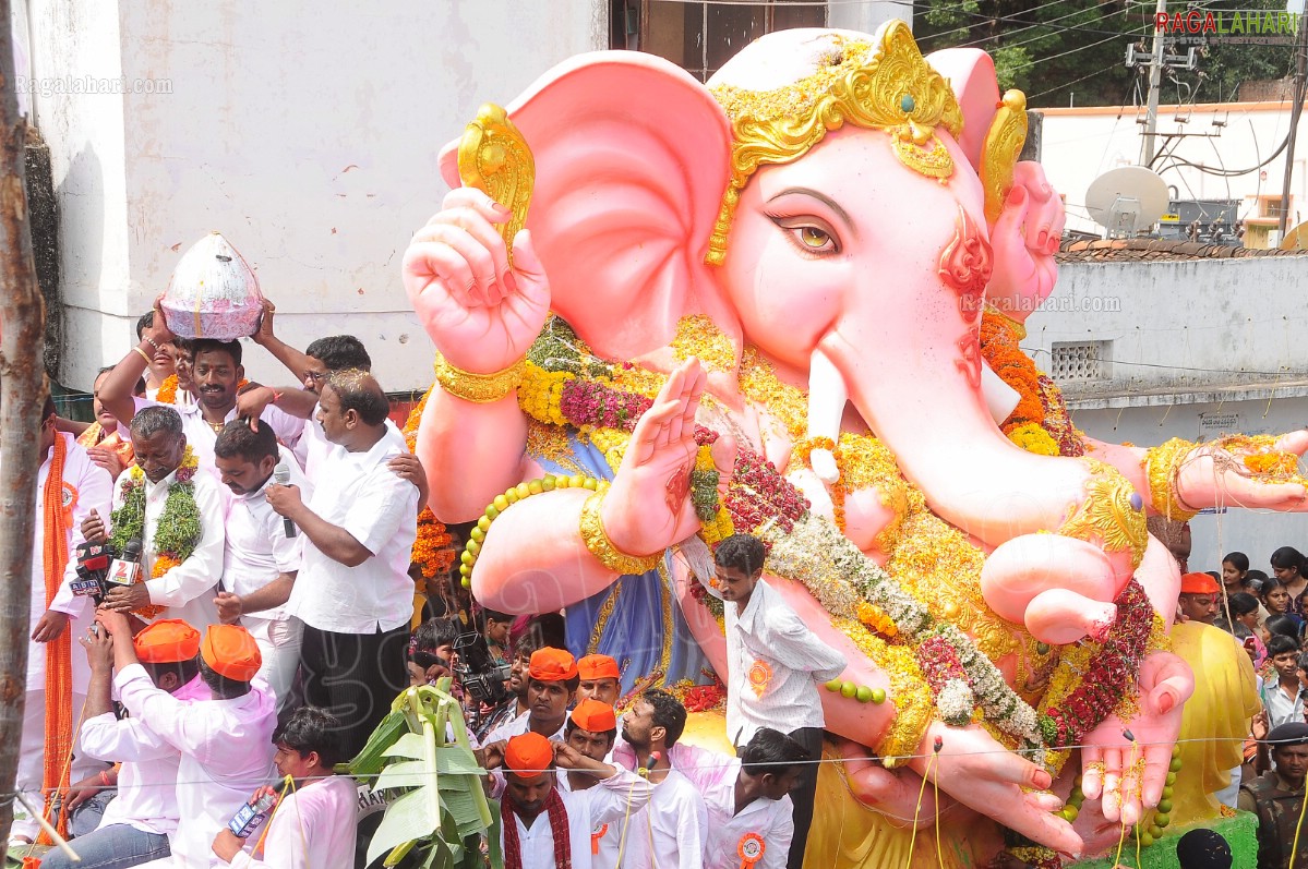 Balapur Ganesh Laddu Auction and Ganesh Nimajjanam 2011