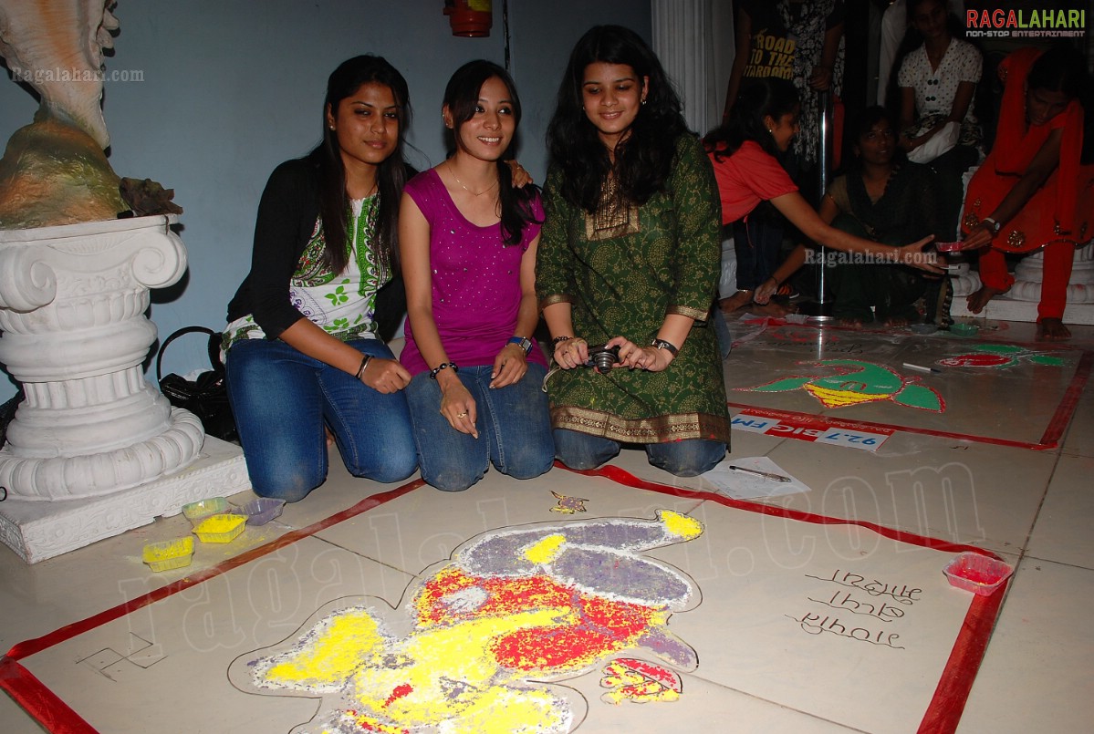 Lakshmi Manchu Performs Special Puja at Big Green Ganesha