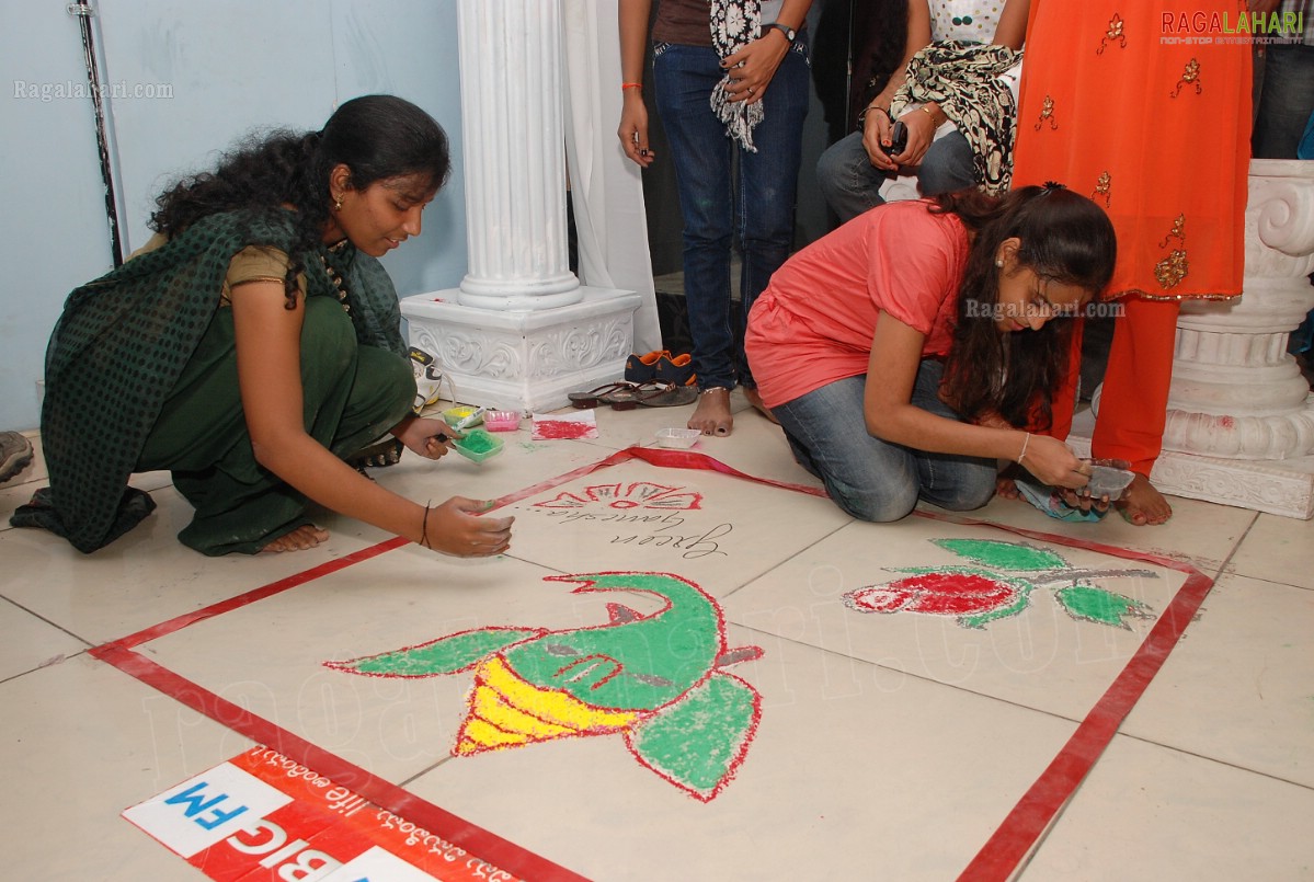 Lakshmi Manchu Performs Special Puja at Big Green Ganesha