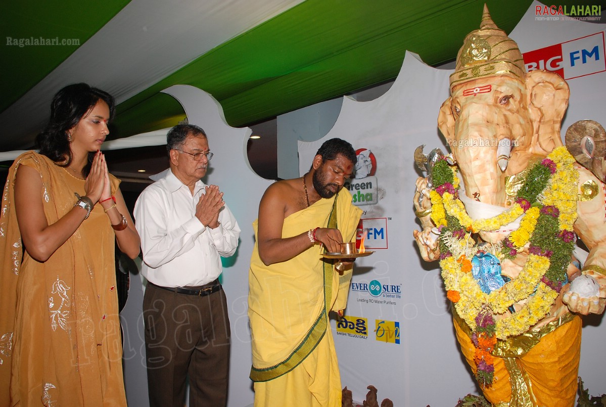 Lakshmi Manchu Performs Special Puja at Big Green Ganesha