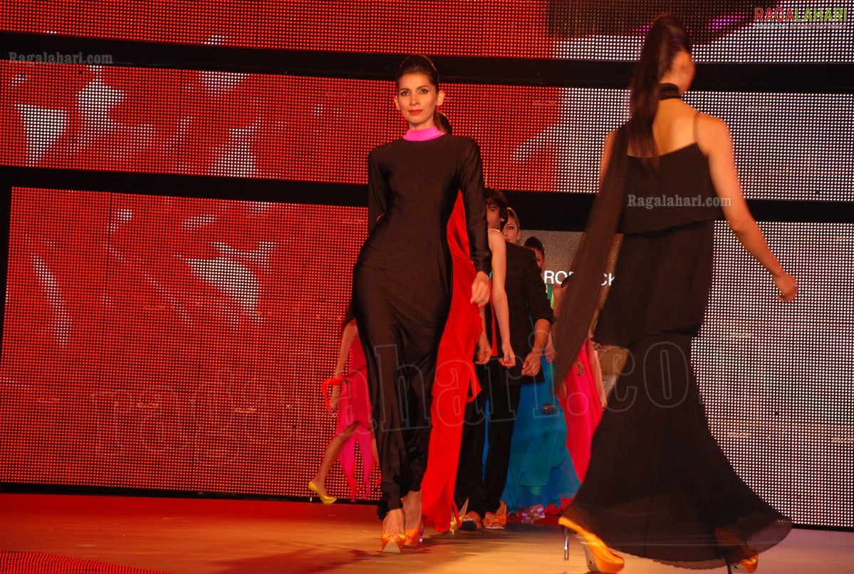 Blenders Pride Fashion Tour 2011 (Day 1)