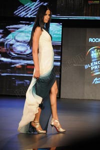 Malaika Arora Khan, Genelia and Dia Mirza's Ramp Walk at Blenders Pride Fashion Tour 2011