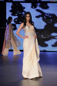 Malaika Arora Khan, Genelia and Dia Mirza's Ramp Walk at Blenders Pride Fashion Tour 2011