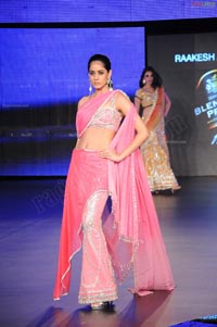 Malaika Arora Khan, Genelia and Dia Mirza's Ramp Walk at Blenders Pride Fashion Tour 2011