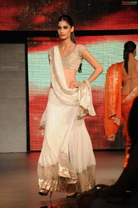 Malaika Arora Khan, Genelia and Dia Mirza's Ramp Walk at Blenders Pride Fashion Tour 2011