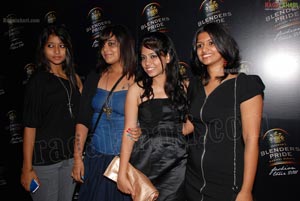 Malaika Arora Khan, Genelia and Dia Mirza's Ramp Walk at Blenders Pride Fashion Tour 2011