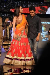 Malaika Arora Khan, Genelia and Dia Mirza's Ramp Walk at Blenders Pride Fashion Tour 2011