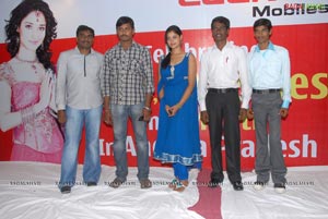 Celkom celebrates 1 Lakh Mobile Sales in one Month