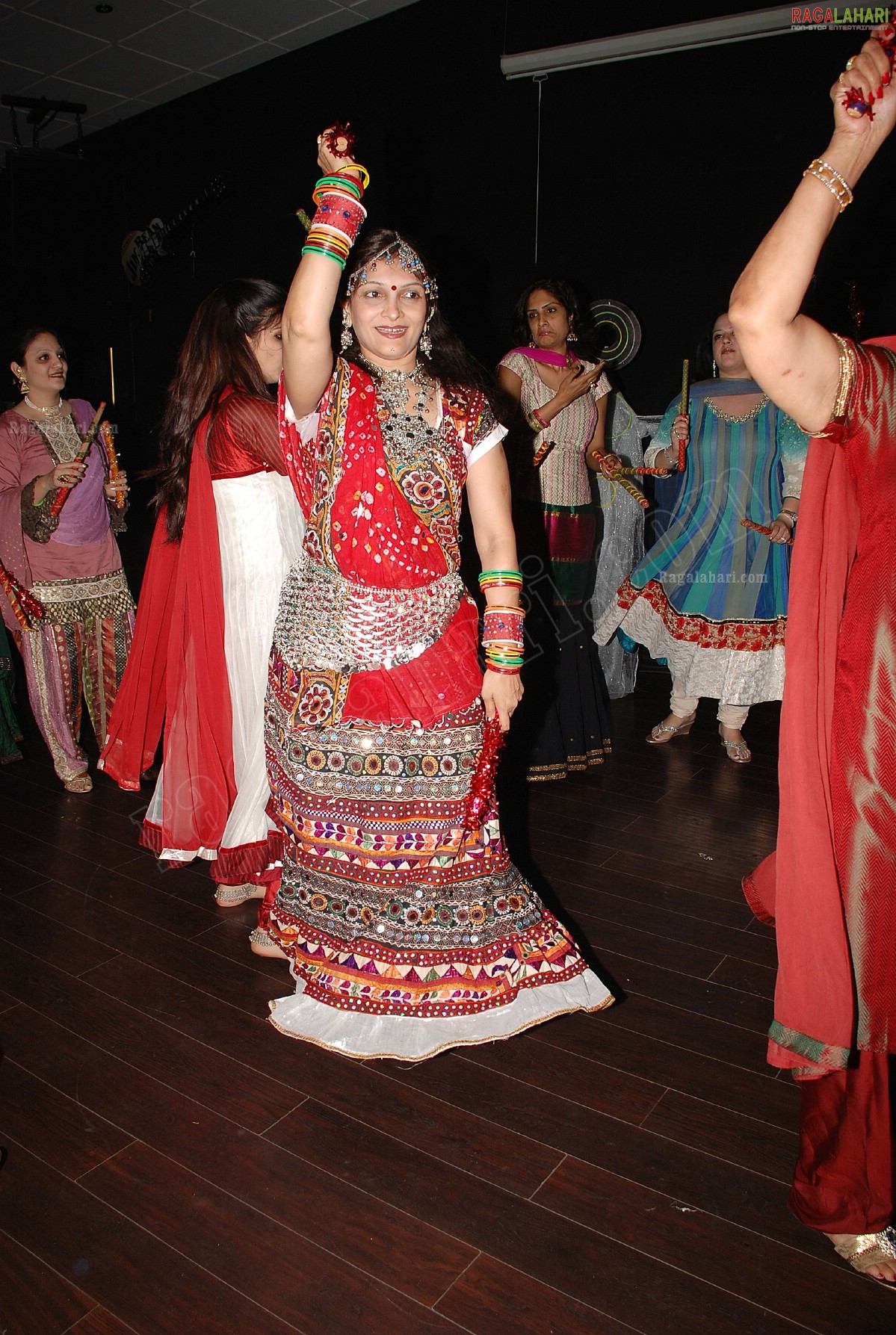 Elite Divaz Ladies Club's Disco Dandiya Ras 2011