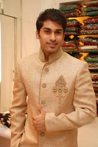 Launch of Festival & Designer Weddng Collection 2011 @ Mebaz 