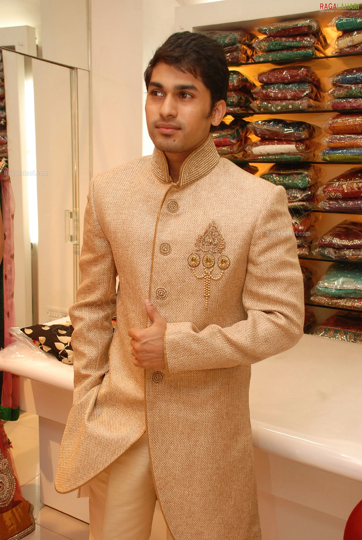 Launch of Festival & Designer Wedding Collection 2011 at Mebaz