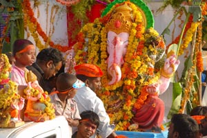 Hyderabad Ganesha Nimmajjanam 2011