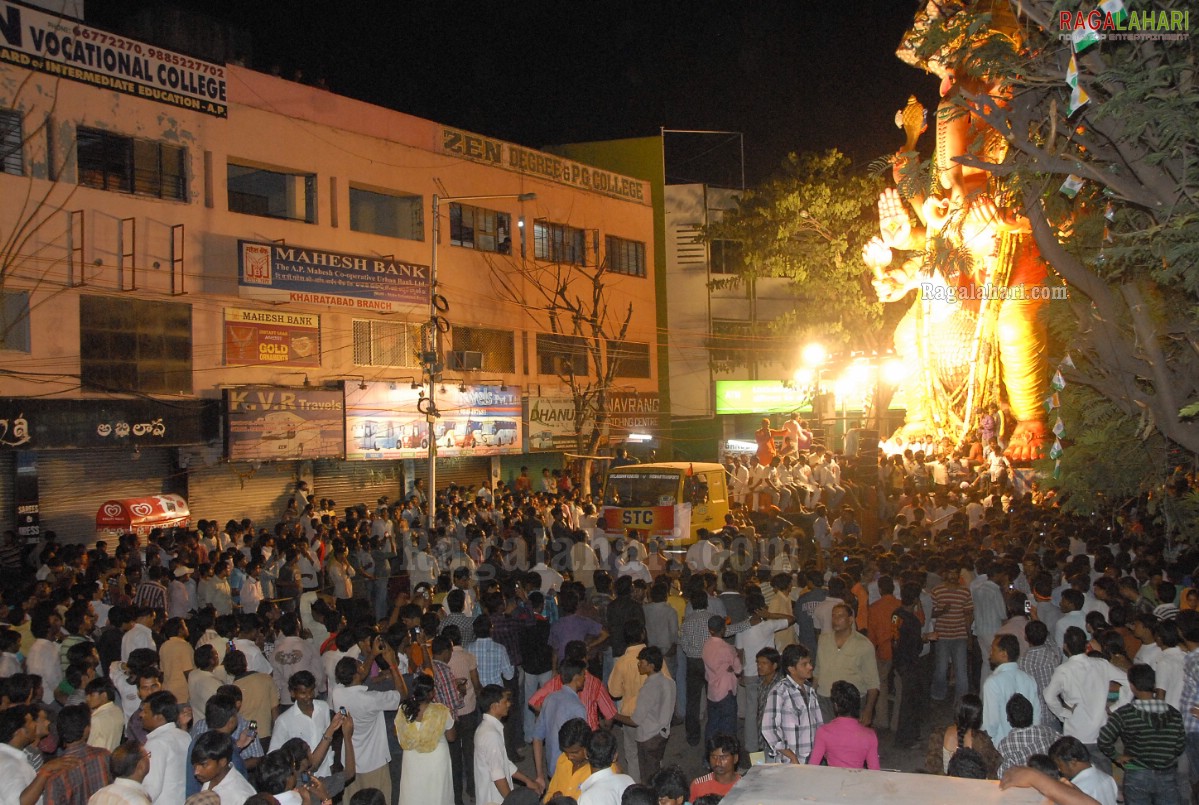 Khairatabad Ganesh Nimajjanam 2011