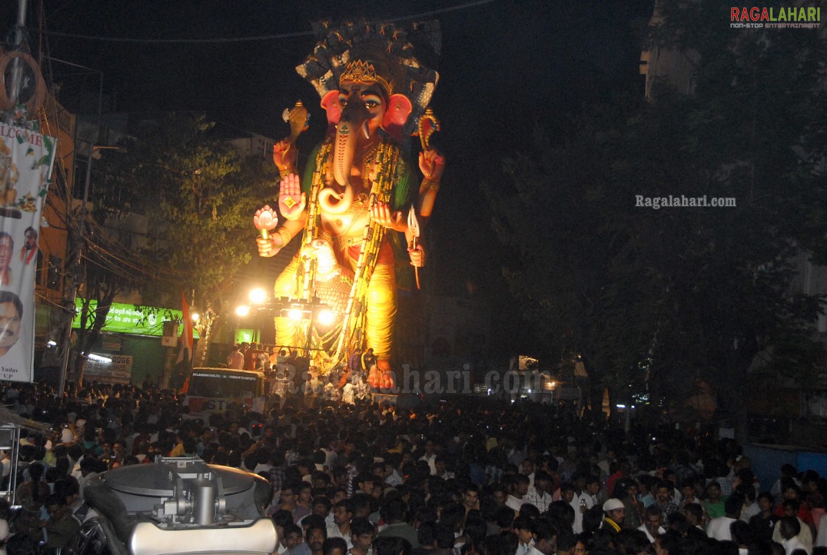 Khairatabad Ganesh Nimajjanam 2011