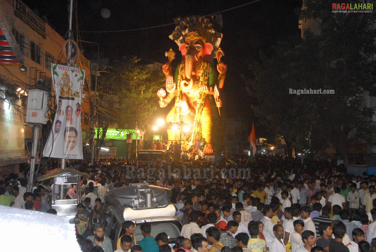 Khairatabad Ganesh Nimajjanam 2011