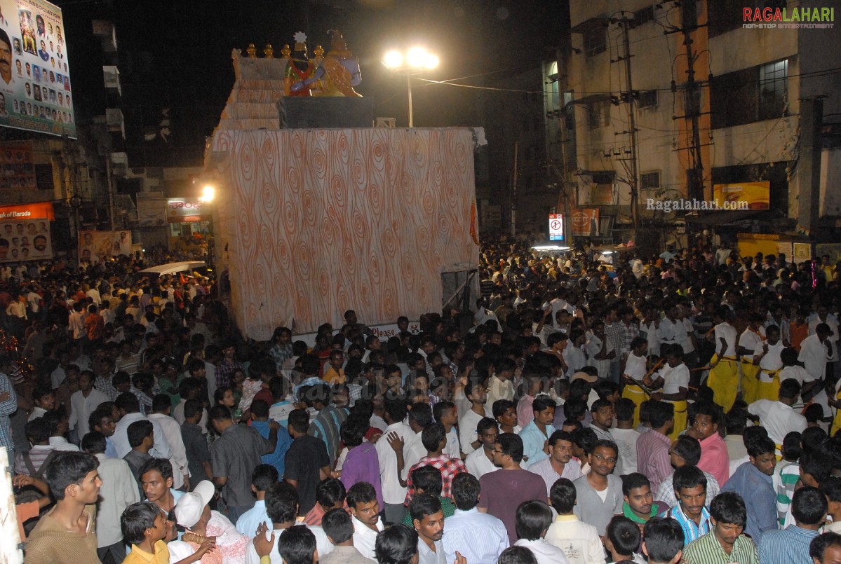 Khairatabad Ganesh Nimajjanam 2011