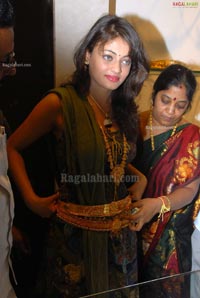 Sneha Ullal Launches Kuber Jewellery, Hyd