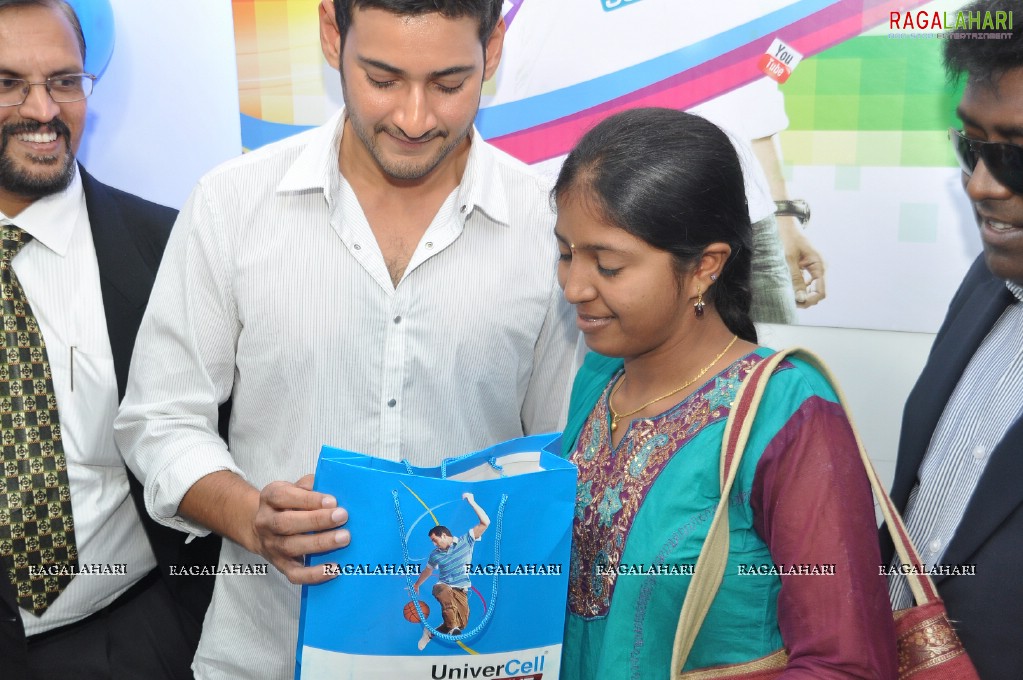 Mahesh Babu launches Univercell at Madhapur