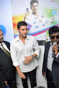 Mahesh Babu Launches Univercell at Madhapur