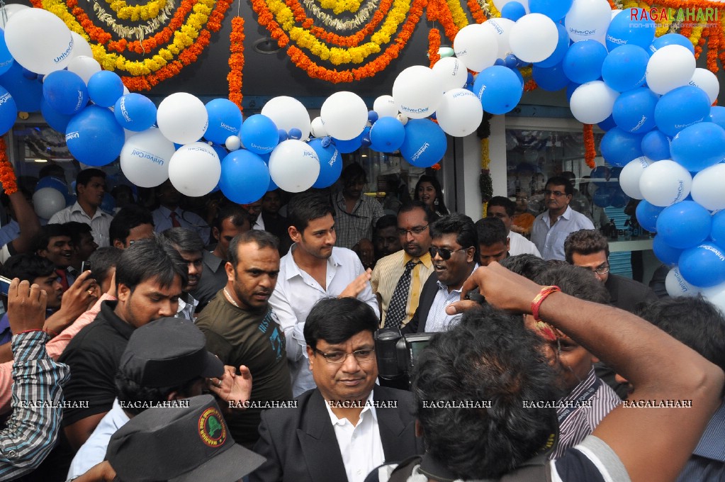 Mahesh Babu launches Univercell at Madhapur