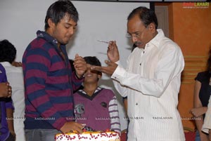 Mem Vayasaku Vacham Press Meet