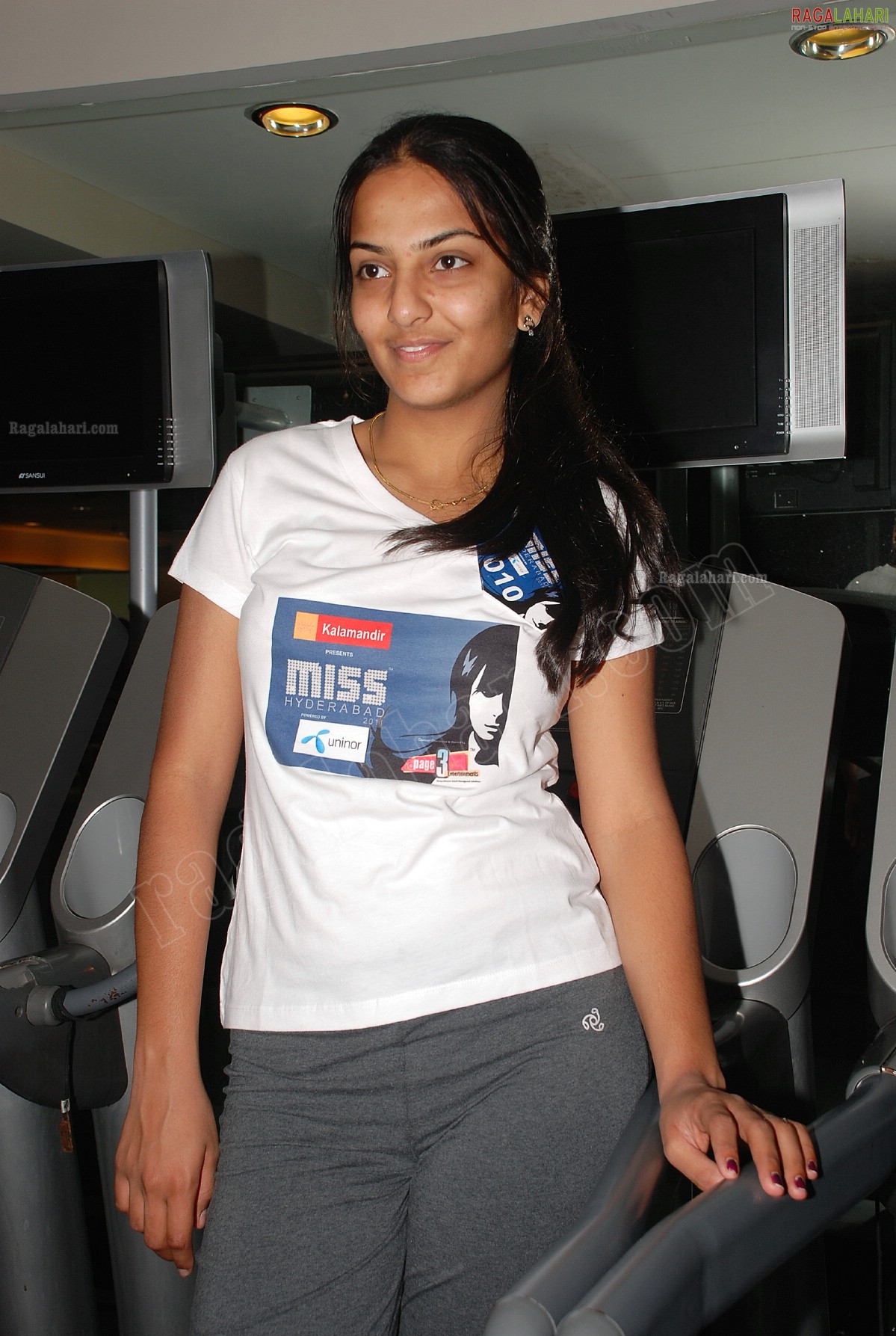  Miss Hyderabad 2011 Grooming Session at Talwalkars