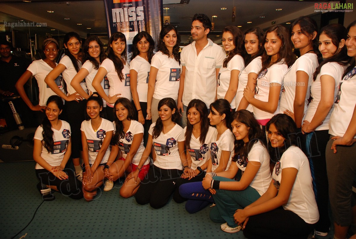  Miss Hyderabad 2011 Grooming Session at Talwalkars