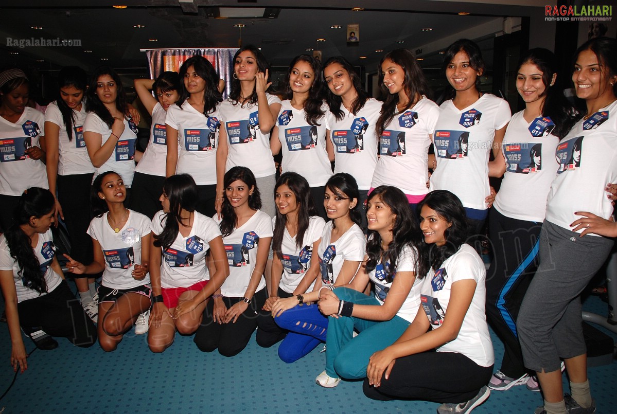  Miss Hyderabad 2011 Grooming Session at Talwalkars