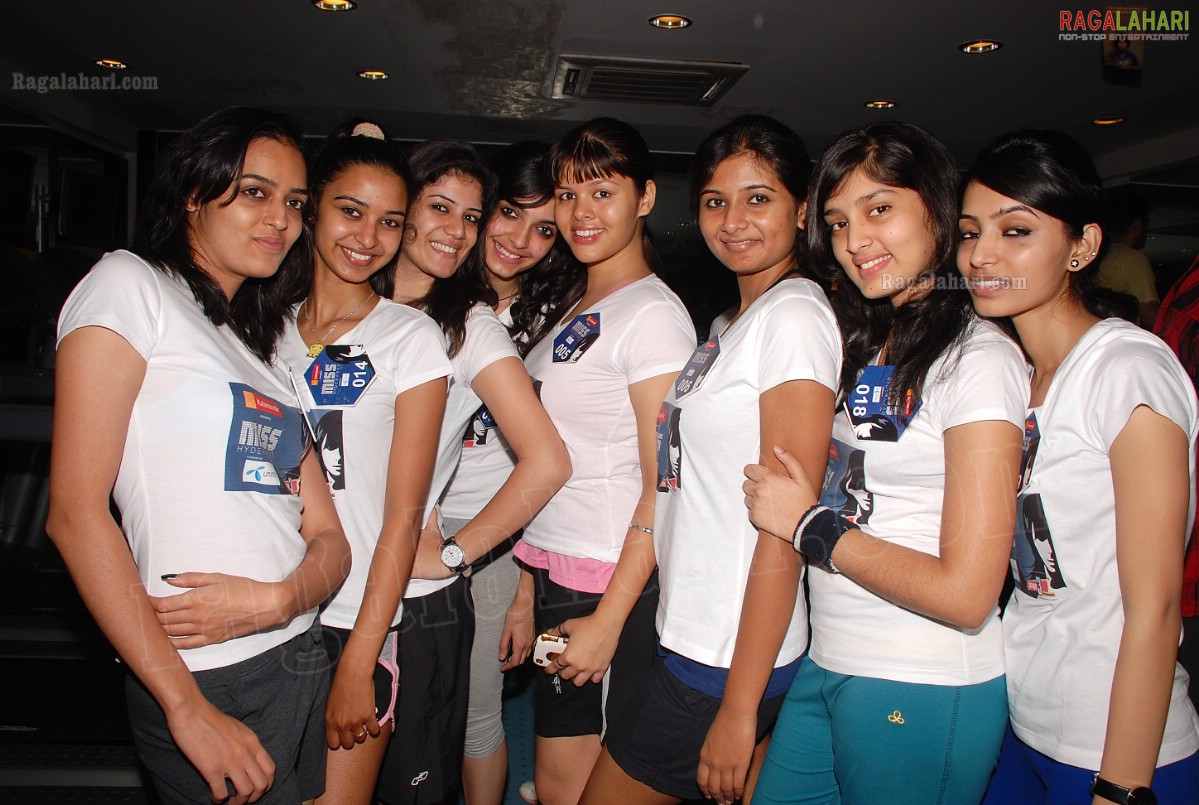  Miss Hyderabad 2011 Grooming Session at Talwalkars