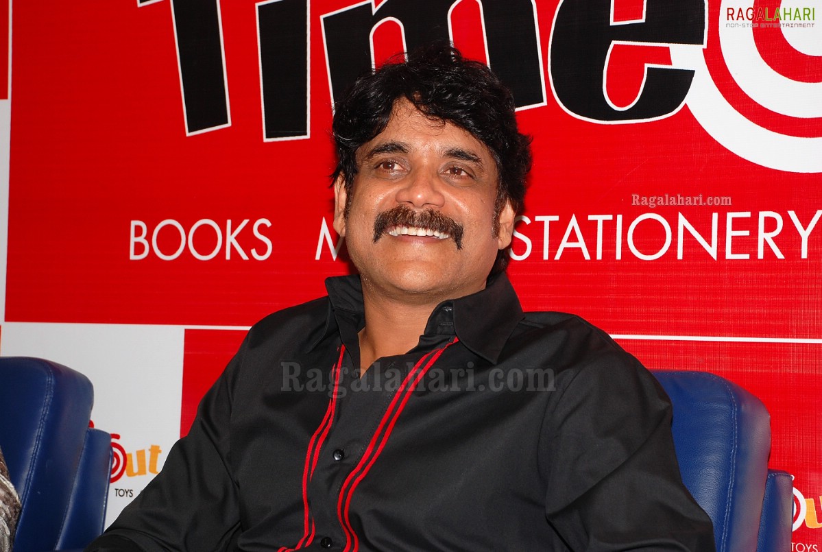 Nagarjuna-Amala Launches the Book 'Blossom Showers' by Giselle Mehta