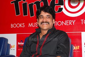 Nagarjuna-Amala Launchesthe Book 'Blossom Showers' by Giselle Mehta