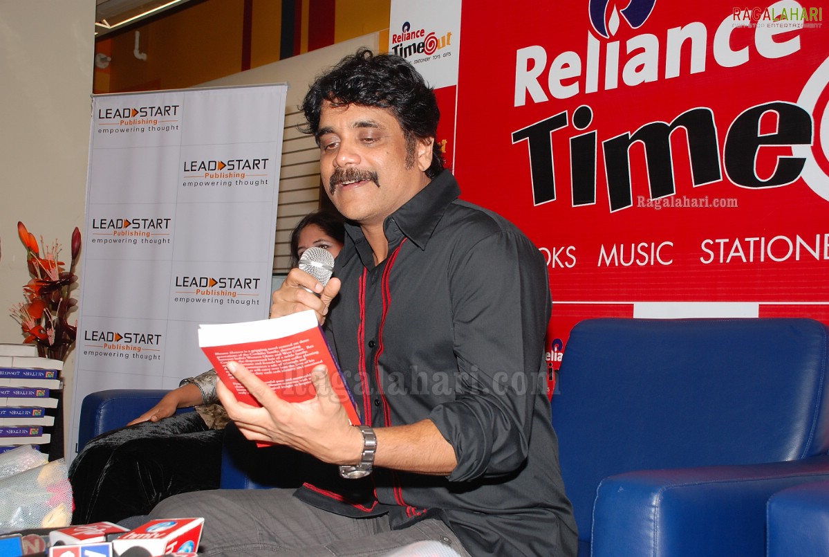 Nagarjuna-Amala Launches the Book 'Blossom Showers' by Giselle Mehta