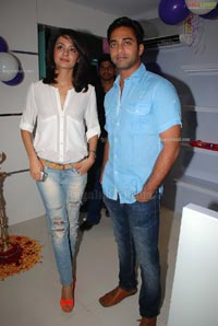 Navadeep, Surveen Chawla Launches Naturals Family Saloon at Kukatpally