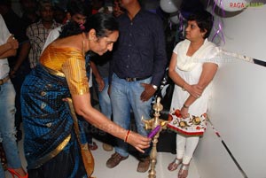 Navadeep, Surveen Chawla Launches Naturals Family Saloon at Kukatpally