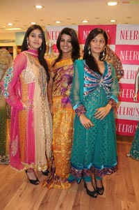 Neeru's Bridal Collection 2011 Launch