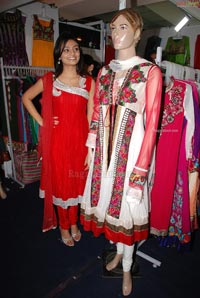 Nikitha Narayan Launches Parinaya Wedding Fair 2011