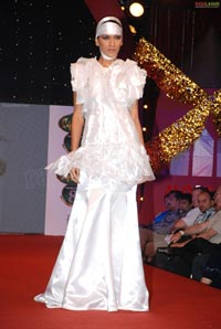 Paris Haute Couture Showcased at the Signature World of 8 International Fashion Tour