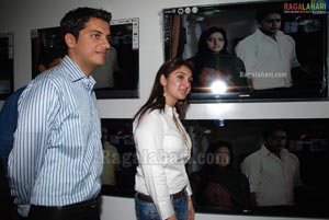 Sridevi Launches Bajaj Electronics at DIlsukhnagar