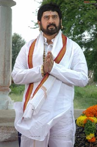 Suman as Srihara Sastry in Guravaaram